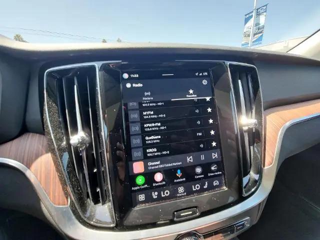 2025 Volvo V60 Cross Country Plus, B5 AWD Gas (mild hybrid)