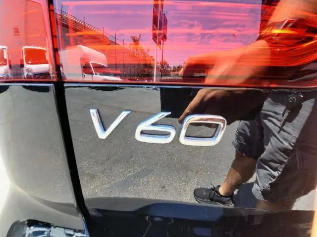 2025 Volvo V60 Cross Country Plus, B5 AWD Gas (mild hybrid)