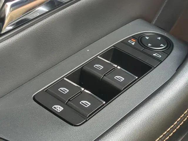 2024 Mazda X-90 3.3 Turbo Preferred