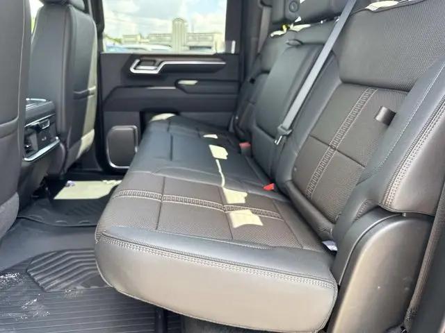 2026 Chevrolet Silverado 2500HD Crew Cab, Standard Bed, High Country, 4WD