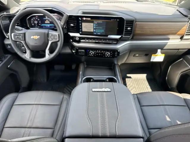 2026 Chevrolet Silverado 2500HD Crew Cab, Standard Bed, High Country, 4WD