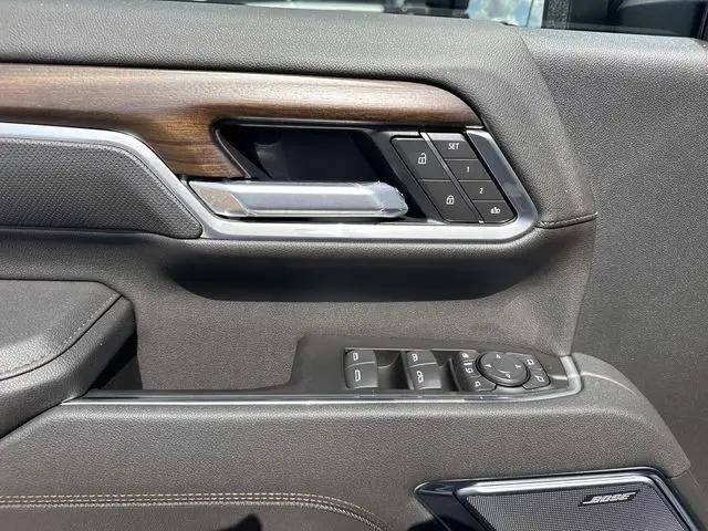 2026 Chevrolet Silverado 2500HD Crew Cab, Standard Bed, High Country, 4WD