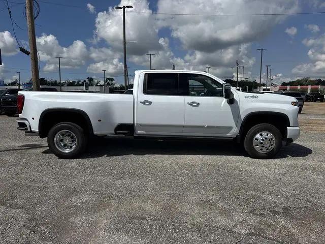 2026 Chevrolet Silverado 3500HD Crew Cab, Long Bed, High Country Dual Rear Wheel, RWD