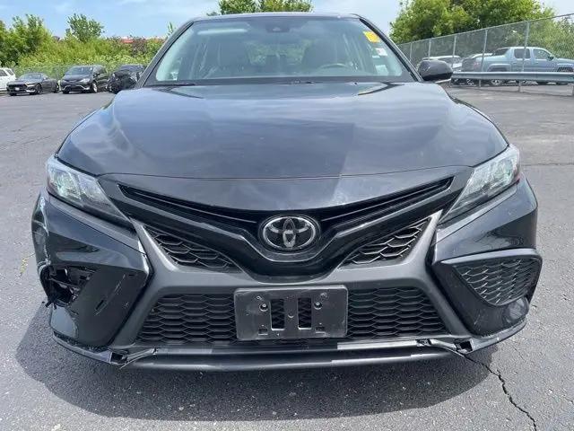 2021 Toyota Camry SE AWD