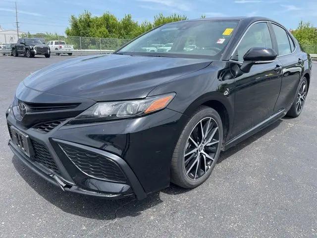 2021 Toyota Camry SE AWD