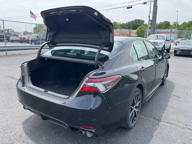 2021 Toyota Camry SE AWD