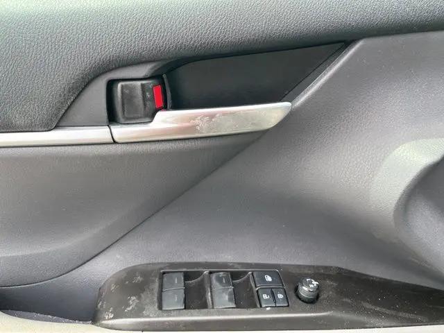 2021 Toyota Camry SE AWD