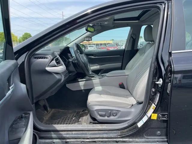 2021 Toyota Camry SE AWD