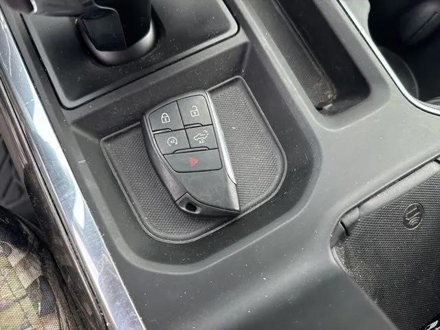 2022 Chevrolet Silverado 1500 4WD Crew Cab Short Bed LTZ