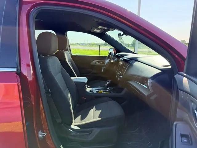 2023 Chevrolet Traverse AWD LT Cloth