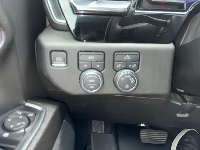 2023 Chevrolet Silverado 1500 4WD Crew Cab Standard Bed LT