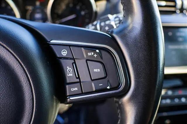 2017 Jaguar F-PACE 35t