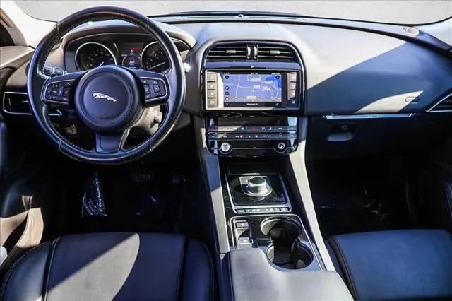 2017 Jaguar F-PACE 35t