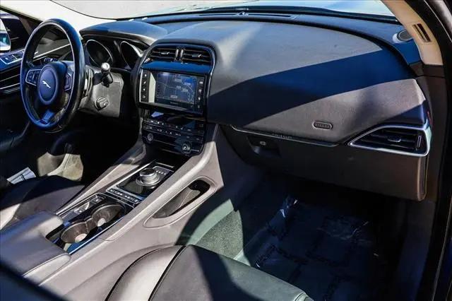 2017 Jaguar F-PACE 35t