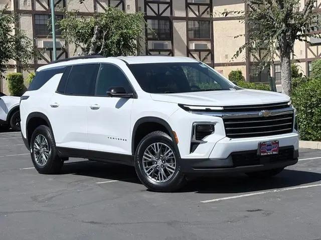 2024 Chevrolet Traverse FWD LT