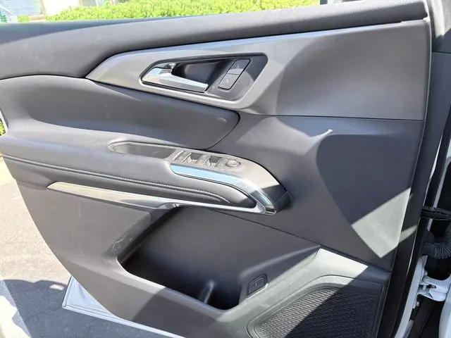 2024 Chevrolet Traverse FWD LT
