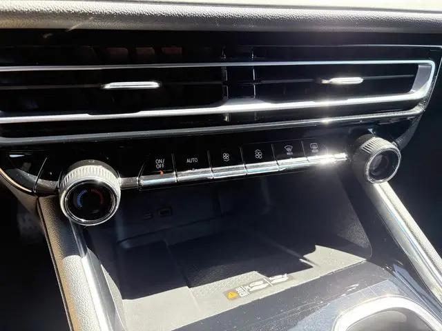 2024 Chevrolet Traverse FWD LT