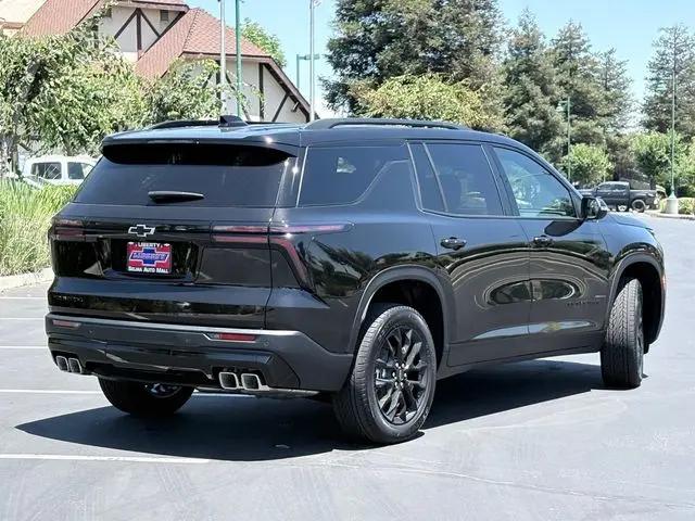 2026 Chevrolet Traverse FWD LT