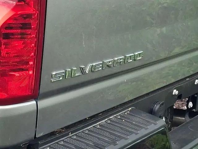 2025 Chevrolet Silverado 2500HD 4WD Crew Cab Standard Bed Custom