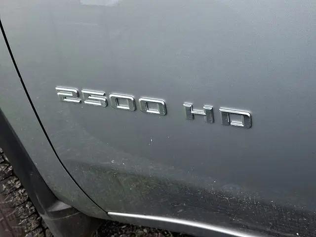2025 Chevrolet Silverado 2500HD 4WD Crew Cab Standard Bed Custom