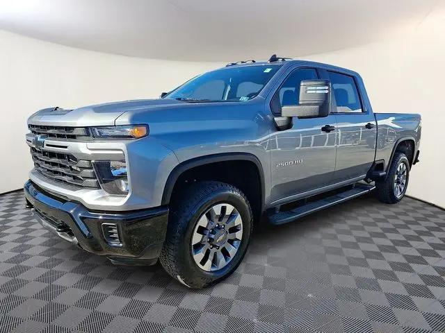 2025 Chevrolet Silverado 2500HD 4WD Crew Cab Standard Bed Custom
