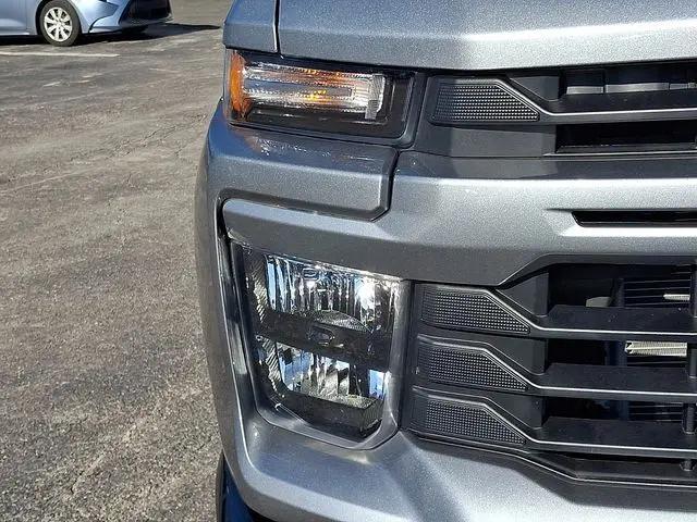 2025 Chevrolet Silverado 2500HD 4WD Crew Cab Standard Bed Custom