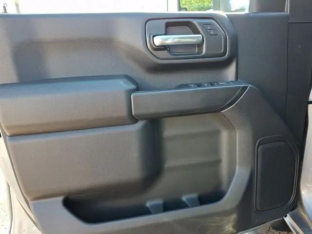 2025 Chevrolet Silverado 2500HD 4WD Crew Cab Standard Bed Custom