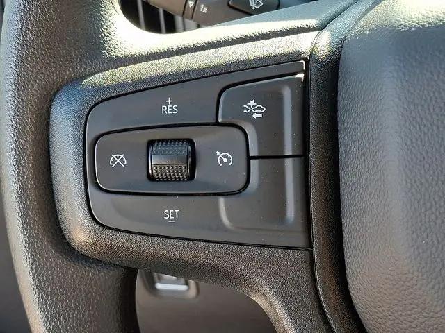 2025 Chevrolet Silverado 2500HD 4WD Crew Cab Standard Bed Custom