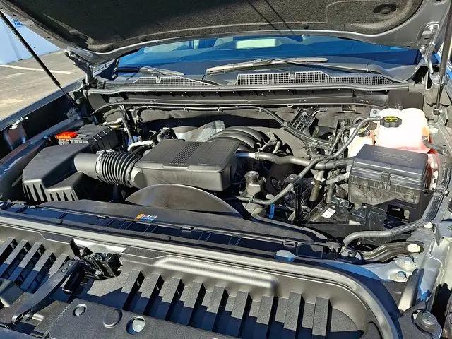 2025 Chevrolet Silverado 2500HD 4WD Crew Cab Standard Bed Custom
