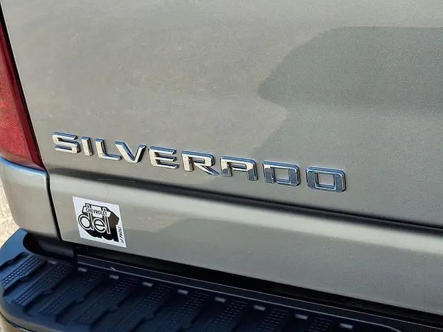 2025 Chevrolet Silverado 2500HD 4WD Crew Cab Standard Bed Custom