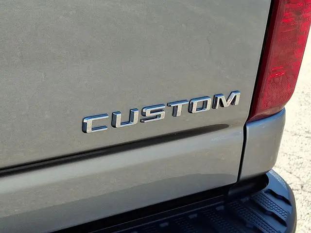 2025 Chevrolet Silverado 2500HD 4WD Crew Cab Standard Bed Custom