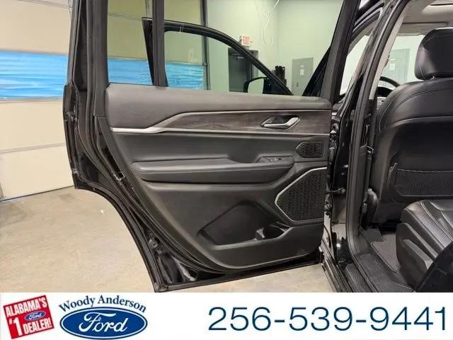 2022 Jeep Grand Cherokee L Limited 4x4
