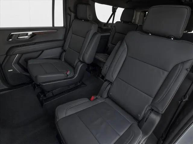 2026 Chevrolet Suburban LT, 4WD