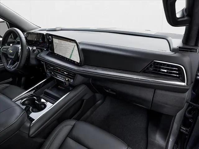 2026 Chevrolet Suburban LT, 4WD