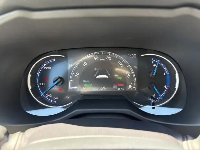 2025 Toyota RAV4 Hybrid XLE