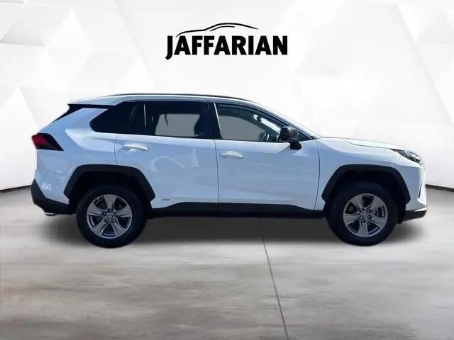 2024 Toyota RAV4 Hybrid LE
