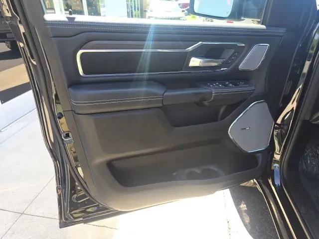 2026 Ram 1500 Laramie Crew Cab 4x4 5'7" Box