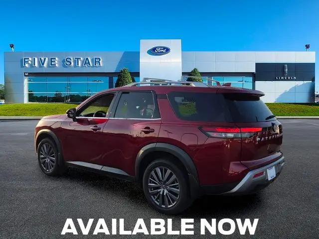 2024 Nissan Pathfinder SL FWD