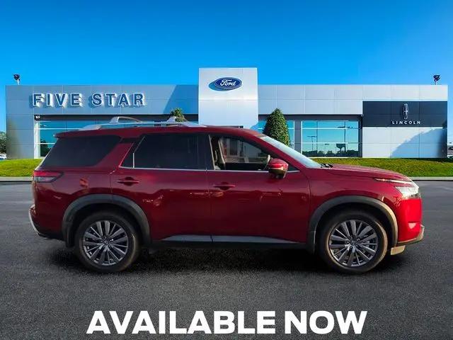 2024 Nissan Pathfinder SL FWD