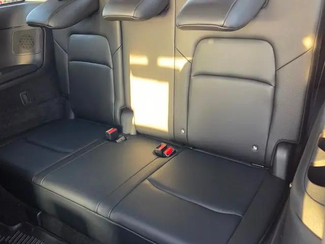 2024 Nissan Pathfinder SL FWD
