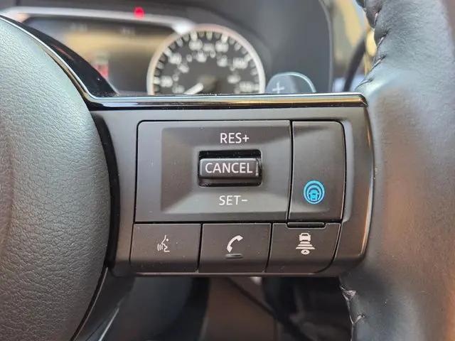 2024 Nissan Pathfinder SL FWD