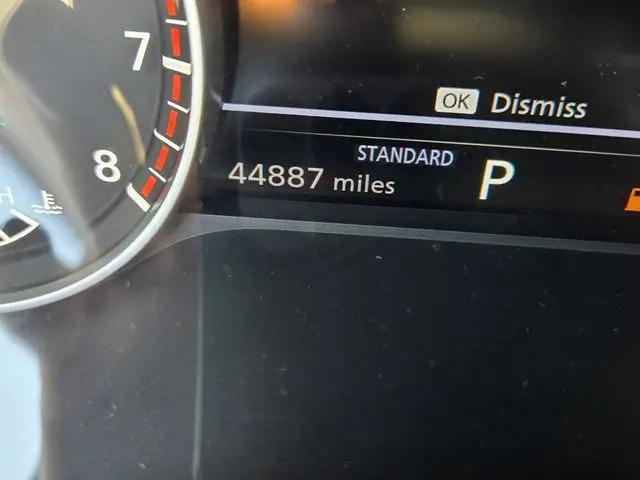 2024 Nissan Pathfinder SL FWD