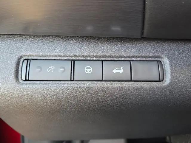 2024 Nissan Pathfinder SL FWD