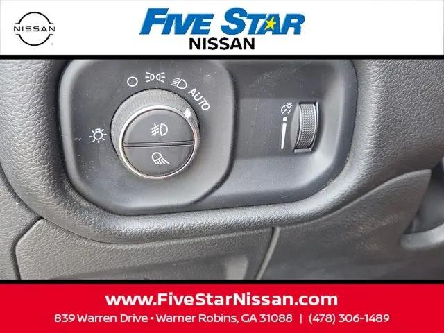 2023 Ram 1500 Big Horn Crew Cab 4x4 5'7" Box