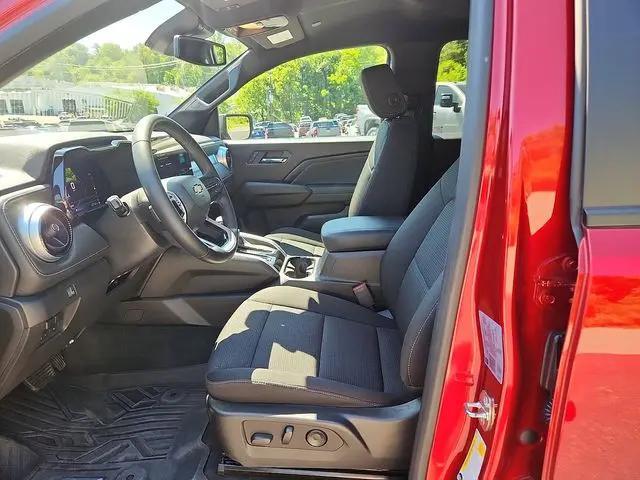 2023 Chevrolet Colorado 4WD Crew Cab Short Box LT