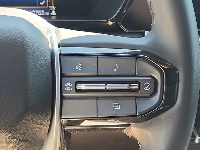 2023 Chevrolet Colorado 4WD Crew Cab Short Box LT