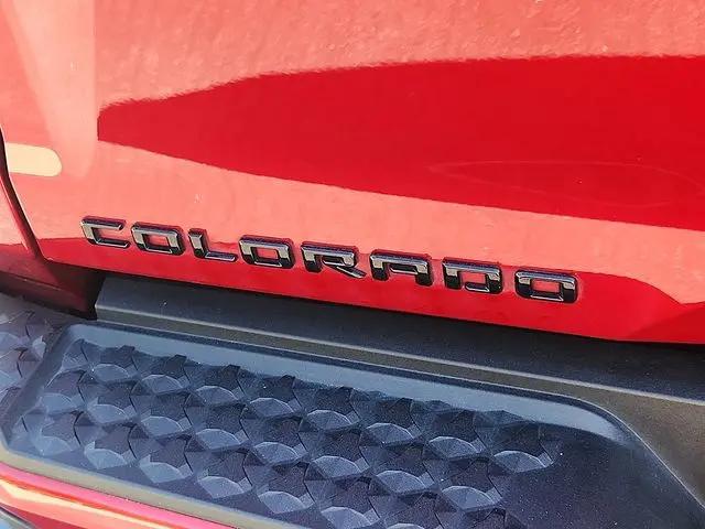 2023 Chevrolet Colorado 4WD Crew Cab Short Box LT