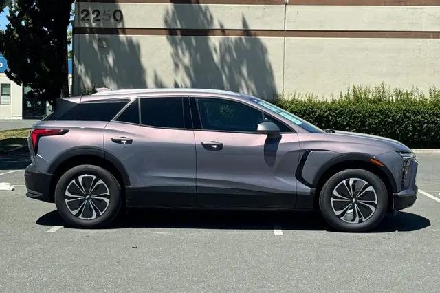 2024 Chevrolet V Blazer eAWD 2LT