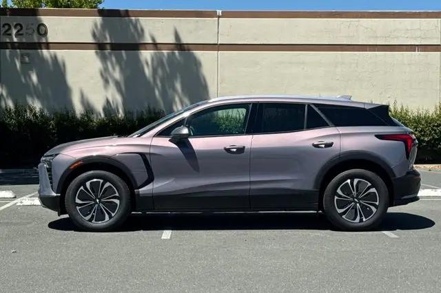 2024 Chevrolet V Blazer eAWD 2LT