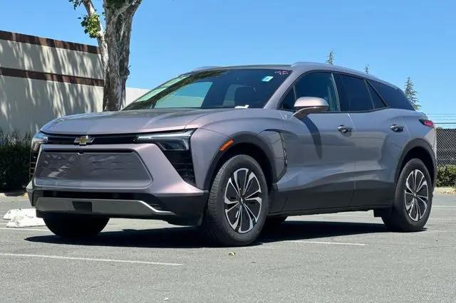 2024 Chevrolet V Blazer eAWD 2LT